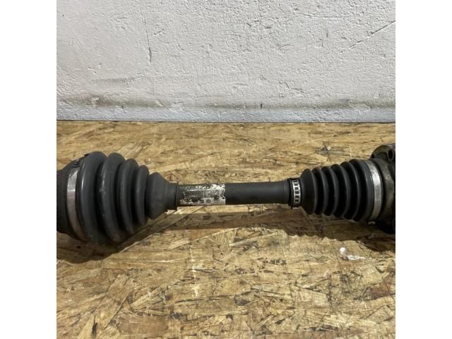 bontott VW GOLF VII Bal Féltengely