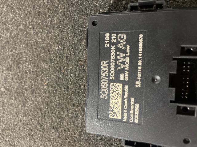 bontott VW GOLF VII CANBUS Elektronika