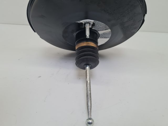 bontott VW GOLF VII Fékrásegítő