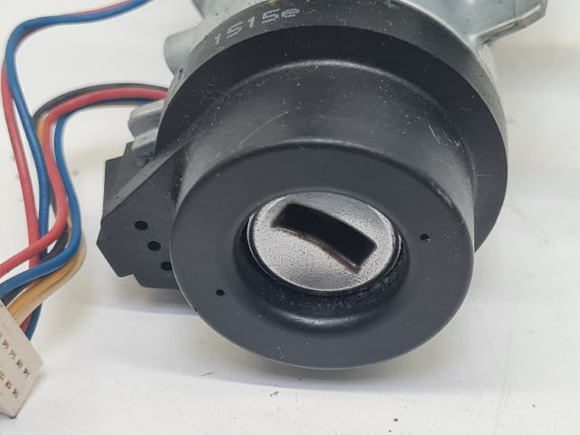 bontott VW GOLF VII Gyújtáskapcsoló Házzal