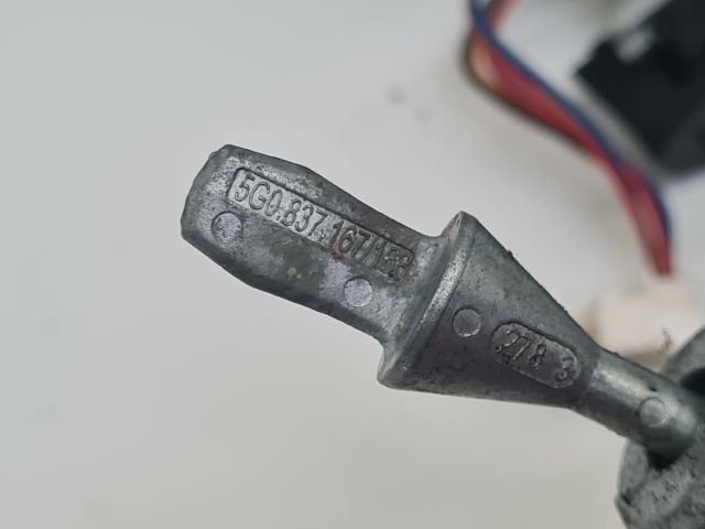 bontott VW GOLF VII Gyújtáskapcsoló Házzal