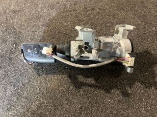 bontott VW GOLF VII Gyújtáskapcsoló Házzal