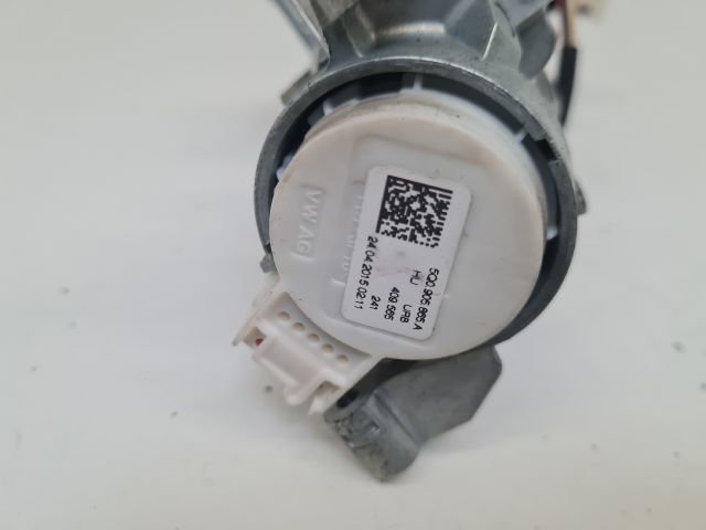 bontott VW GOLF VII Gyújtáskapcsoló Házzal