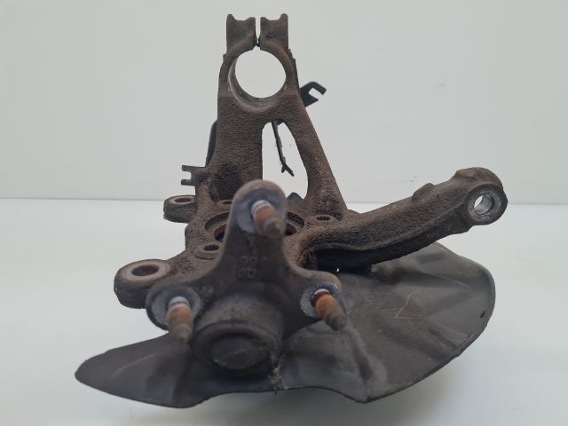 bontott VW GOLF VII Jobb első Csonkállvány Kerékaggyal