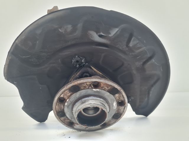 bontott VW GOLF VII Jobb első Csonkállvány Kerékaggyal