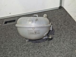 bontott VW GOLF VII Kiegyenlítő Tartály