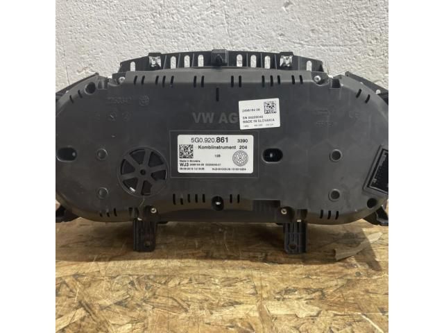 bontott VW GOLF VII Kilométeróra