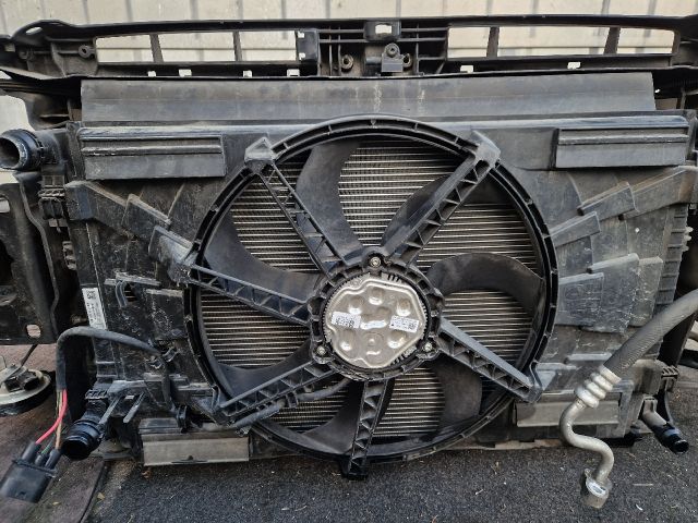 bontott VW GOLF VII Komplett Homlokfal (Részeivel)