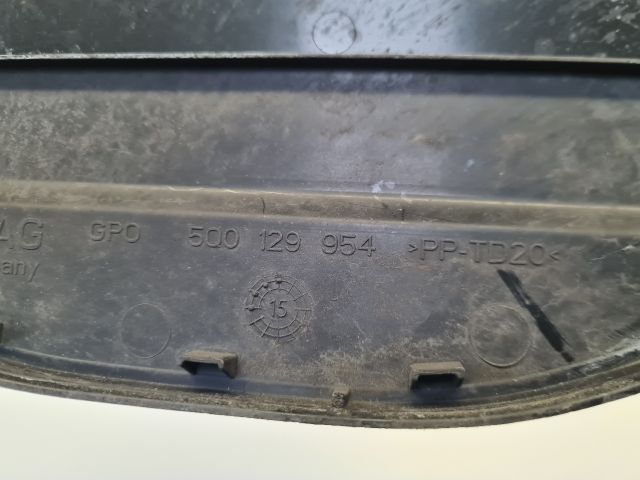 bontott VW GOLF VII Légbeömlő Cső