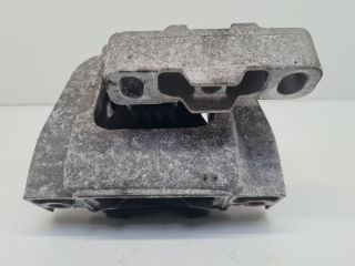 bontott VW GOLF VII Motor Tartó Bak (Fém)