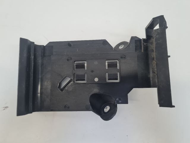 bontott VW GOLF VII Motorvezérlő Tartó