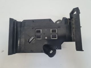 bontott VW GOLF VII Motorvezérlő Tartó