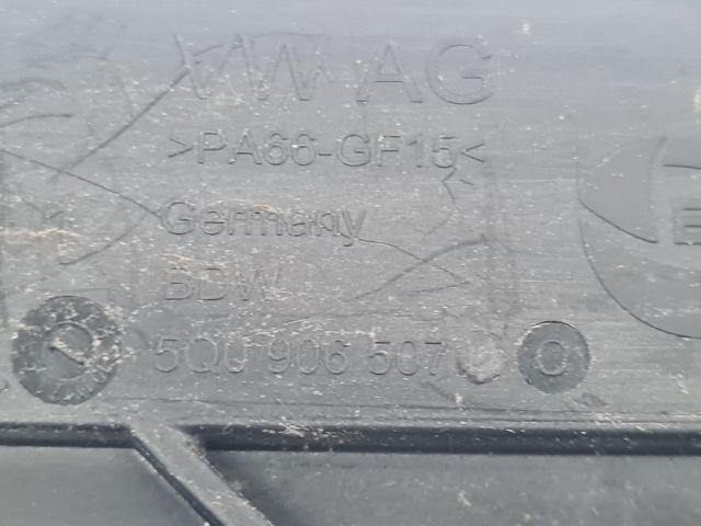 bontott VW GOLF VII Motorvezérlő Tartó