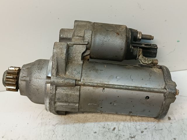 bontott VW GOLF VII Önindító