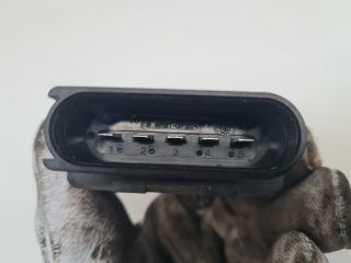 bontott VW GOLF VII Üzemanyag Szivattyú Relé