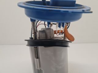 bontott VW GOLF VII Üzemanyag Szivattyú