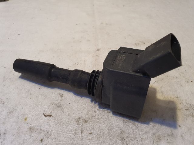 bontott VW GOLF VII Gyújtótrafó