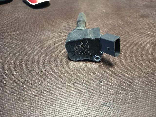 bontott VW GOLF VII Gyújtótrafó