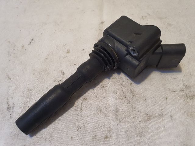 bontott VW GOLF VII Gyújtótrafó