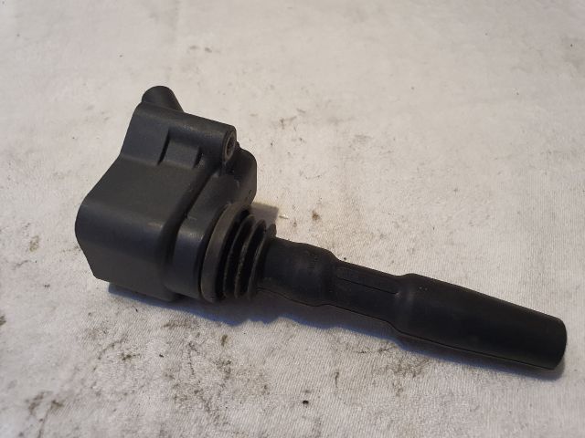 bontott VW GOLF VII Gyújtótrafó