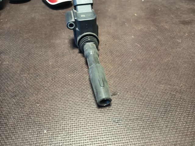 bontott VW GOLF VII Gyújtótrafó