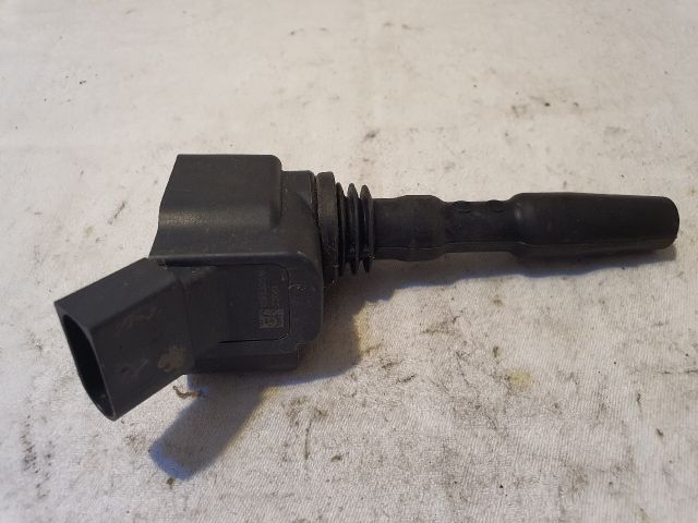 bontott VW GOLF VII Gyújtótrafó