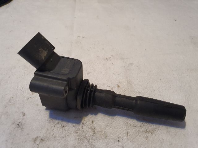 bontott VW GOLF VII Gyújtótrafó