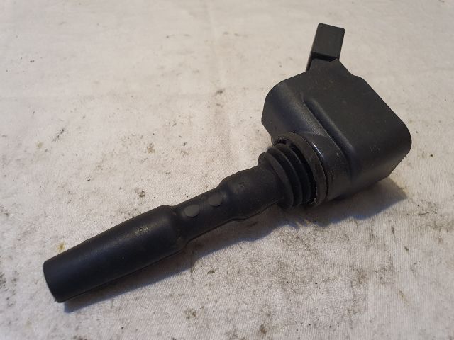 bontott VW GOLF VII Gyújtótrafó