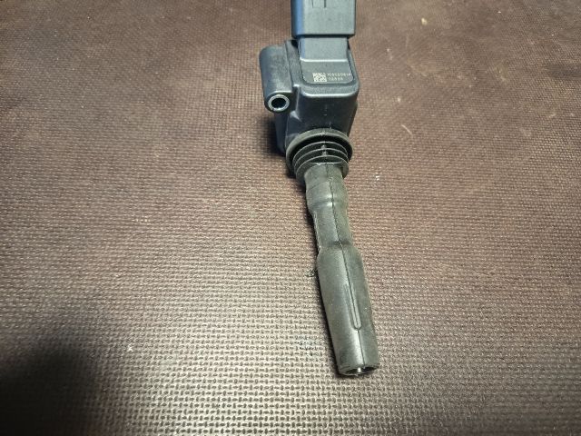 bontott VW GOLF VII Gyújtótrafó