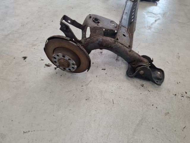 bontott VW GOLF VII Hátsó Híd (Tárcsafékes)