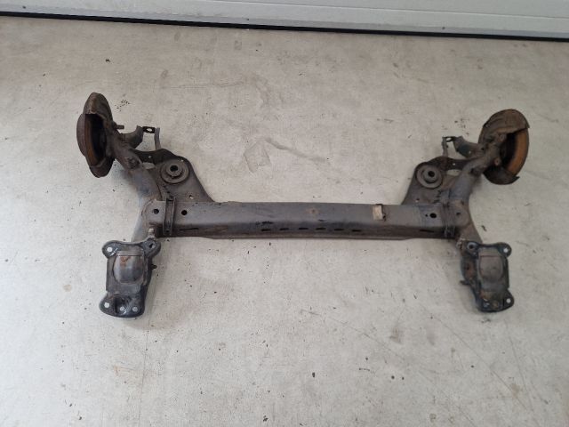 bontott VW GOLF VII Hátsó Híd (Tárcsafékes)