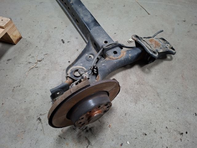 bontott VW GOLF VII Hátsó Híd (Tárcsafékes)