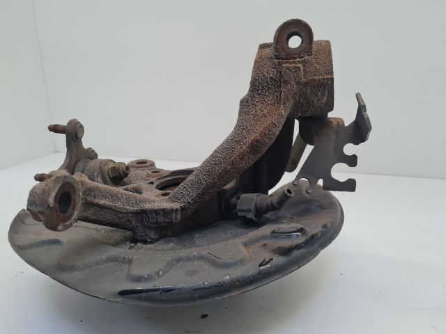 bontott VW GOLF VII Jobb első Csonkállvány Kerékaggyal