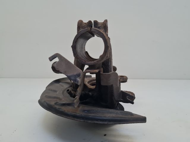 bontott VW GOLF VII Jobb első Csonkállvány Kerékaggyal