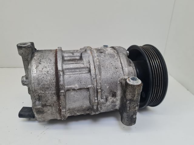 bontott VW GOLF VII Klímakompresszor