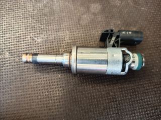 bontott VW GOLF VII Központi Injektor