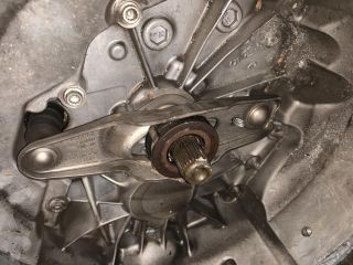 bontott VW GOLF VII Kuplung Kiemelő Villa