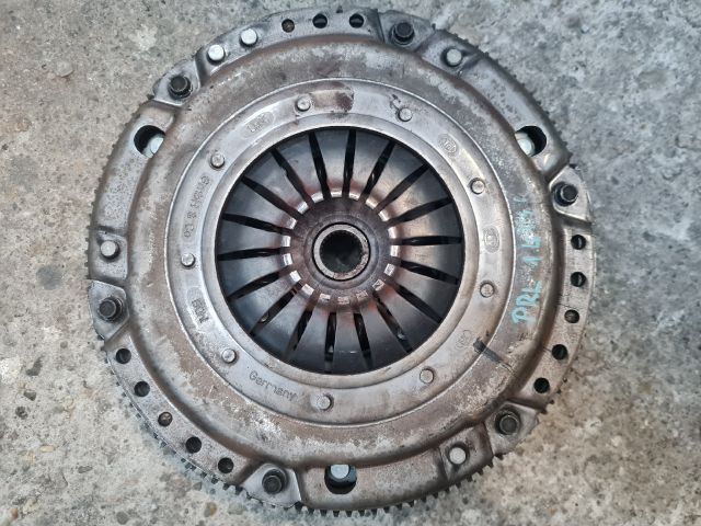 bontott VW GOLF VII Kuplung Szett Lendkerékkel