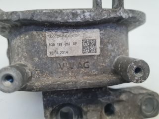 bontott VW GOLF VII Motor Tartó Bak Jobb