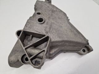 bontott VW GOLF VII Motor Tartó Bak Jobb