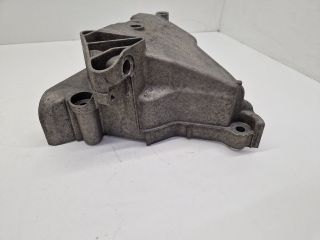 bontott VW GOLF VII Motor Tartó Bak Jobb