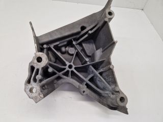 bontott VW GOLF VII Motor Tartó Bak Jobb