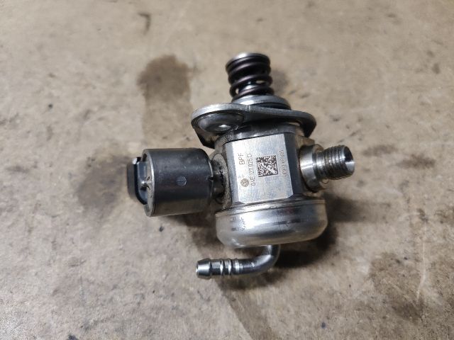 bontott VW GOLF VII Nagynyomású Szivattyú