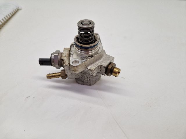 bontott VW GOLF VII Nagynyomású Szivattyú