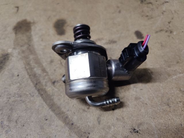 bontott VW GOLF VII Nagynyomású Szivattyú