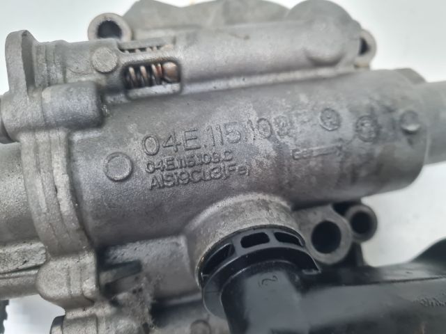 bontott VW GOLF VII Olajszivattyú