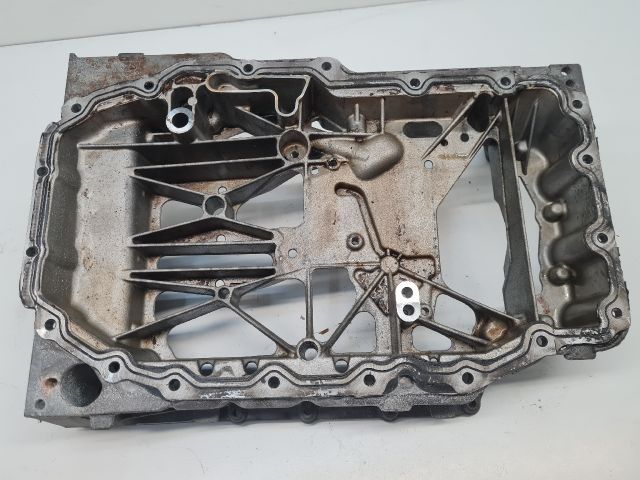 bontott VW GOLF VII Olajteknő