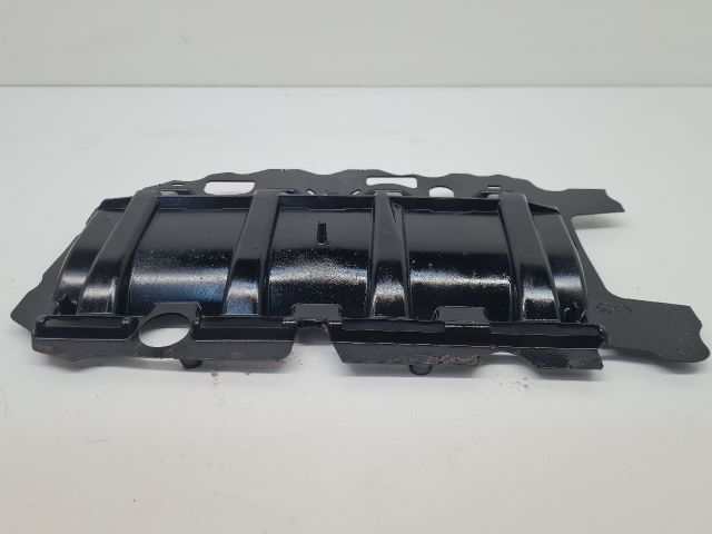 bontott VW GOLF VII Olajteknő