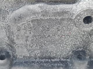 bontott VW GOLF VII Olajteknő