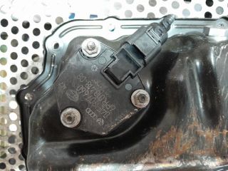 bontott VW GOLF VII Olajteknő